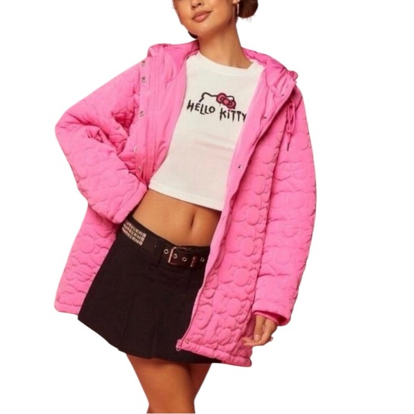 Hello Kitty Jackets & Blazers - NWT Forever 21 X Hello Kitty & Friends Oversized Pink Bow Puffer Jacket Small